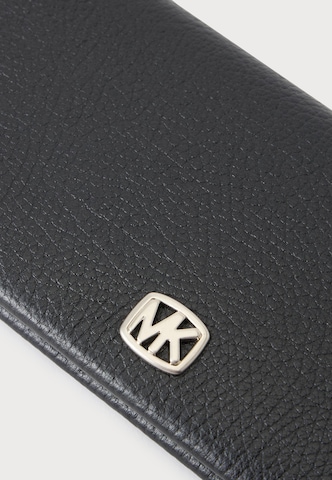 Michael Kors Portemonnee 'FOLIO' in Zwart