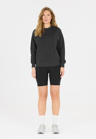 SOS Skinny Sports trousers 'Telluride' in Black