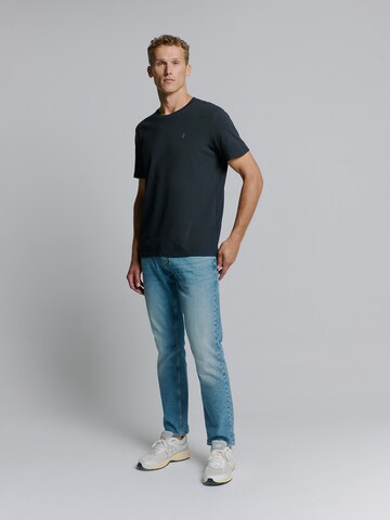 No Excess T-Shirt in Blau