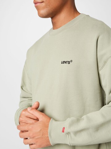 LEVI'S ® Sweatshirt 'Red Tab Sweats Crew' in Grün