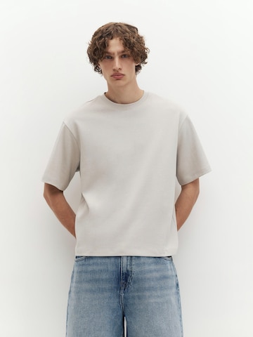 Pull&Bear Paita värissä harmaa: etupuoli