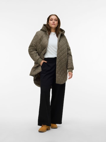 Vero Moda Curve Mantel 'VMHayle' in Grau