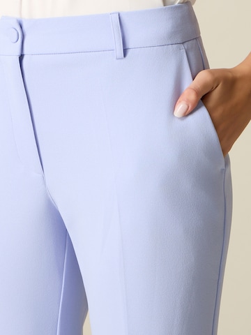 Tapered Pantaloni di oltre in blu