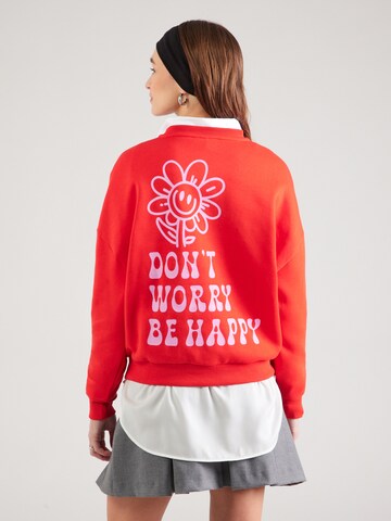 Sweat-shirt PIECES en rouge : devant