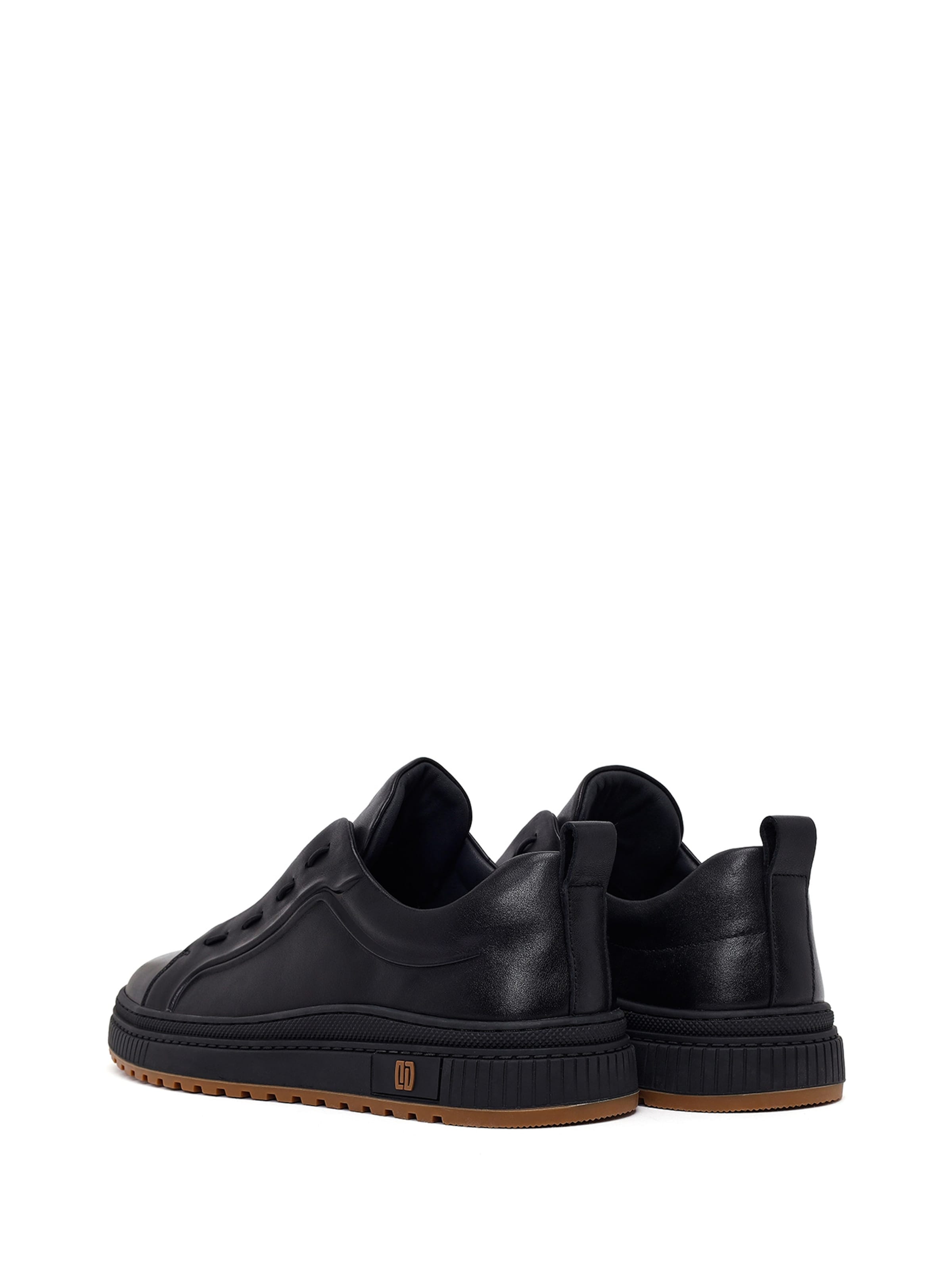 Derimod - Zapatillas deportivas bajas en negro