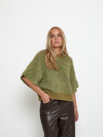 Peppercorn - Jersey 'Serena' en rojo: frente