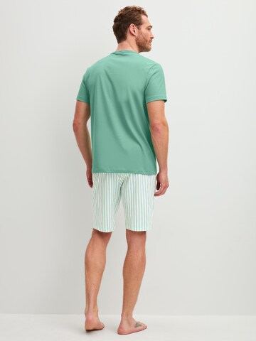 CALIDA Pyjama kurz 'Relax Easter'‌‌‌‌‌‌ in Grün