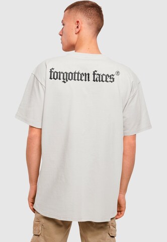 Forgotten Faces T-Shirt 'Sliced' in Grau