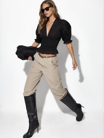 Busem Blouse in Black