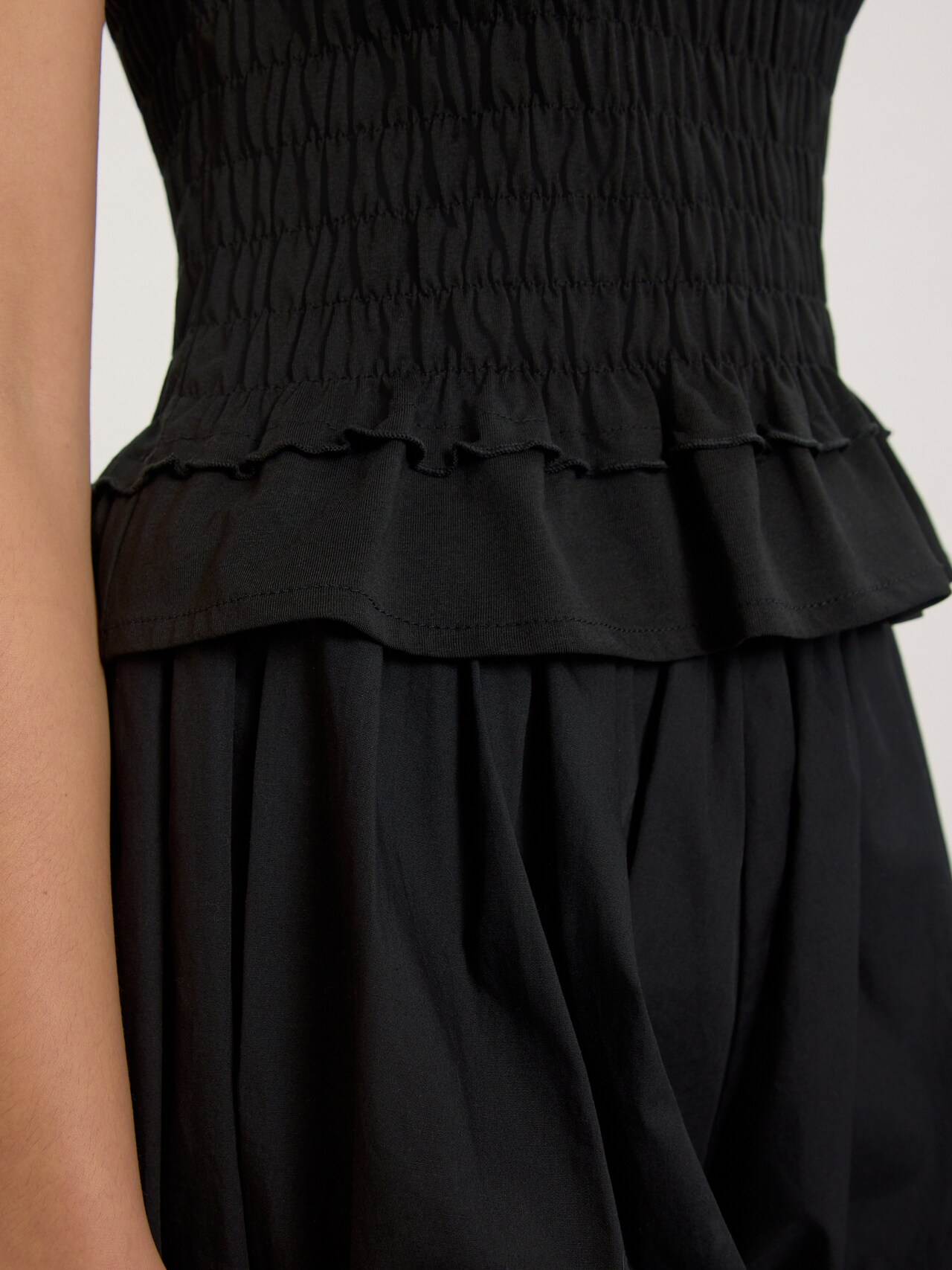 EDITED Top 'Merle' Zwart