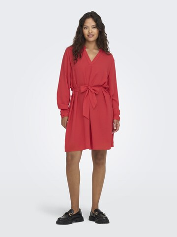 Robe 'Divya' JDY en rouge : devant