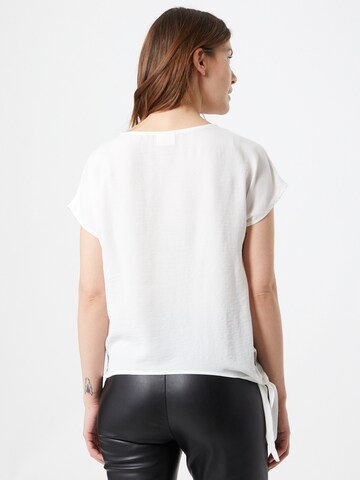 VILA - Blusa 'VISURASHA' en blanco