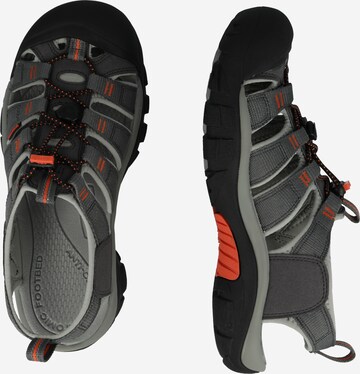 KEEN Sandal 'NEWPORT H2' i grå