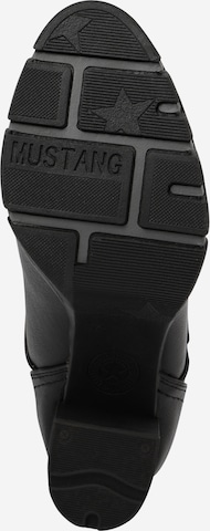 MUSTANG Schnürstiefelette in Schwarz