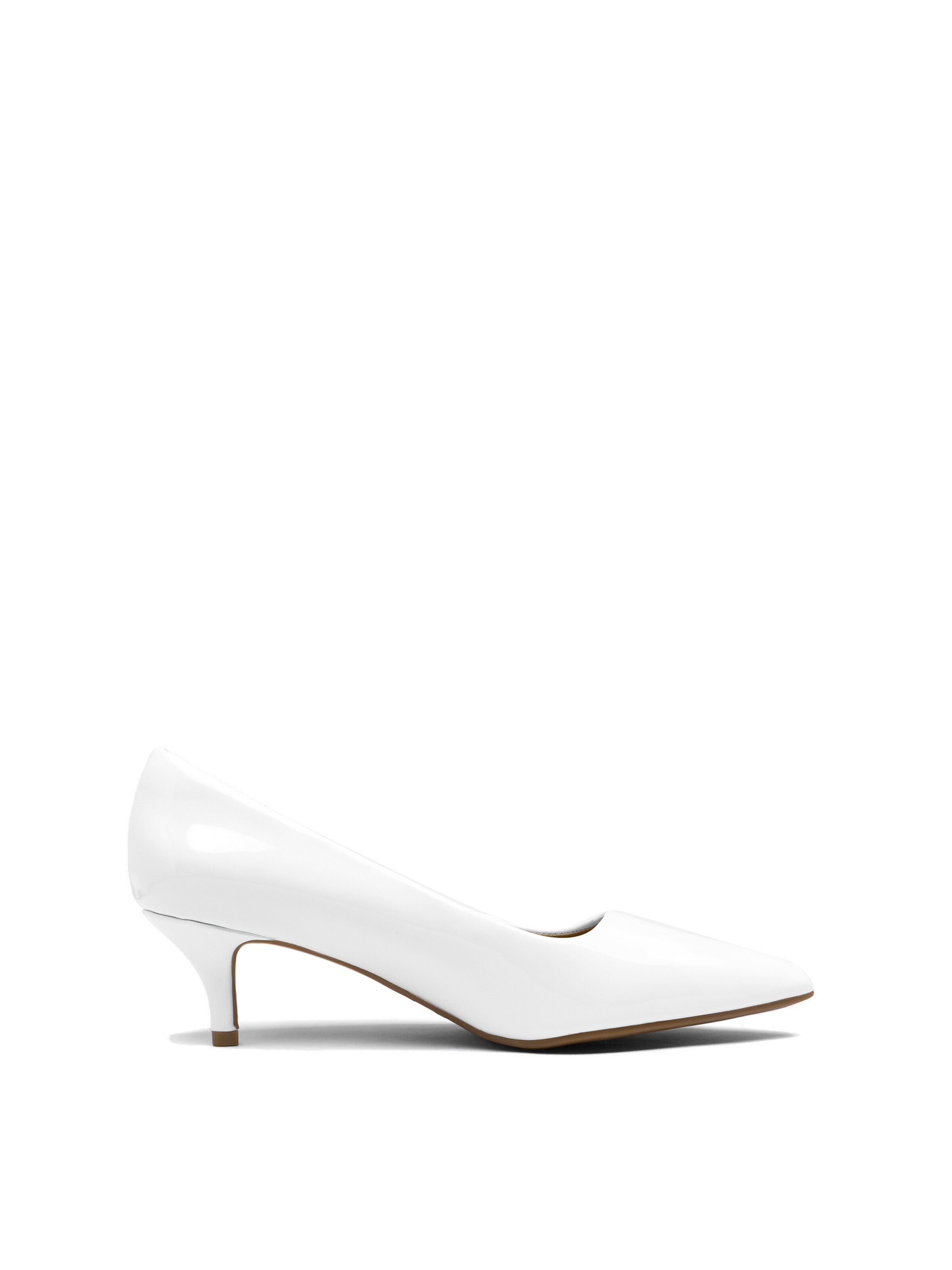 Dream Pairs Pumps in White