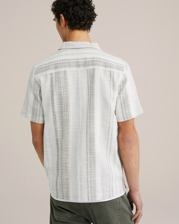 WE Fashion Regular fit Button Up Shirt in Beige