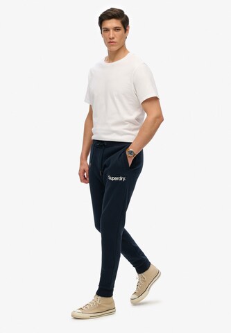 Coupe slim Pantalon de sport 'Core' Superdry en bleu