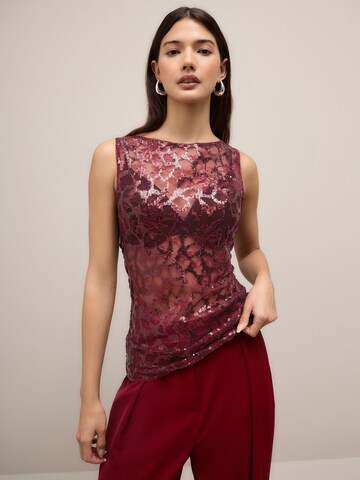 Next Top in Rot: Vorderseite