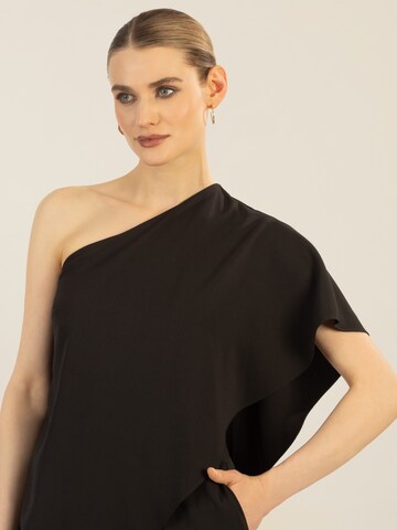 APART One-Shoulder Overall in Schwarz