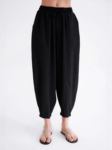 Tapered Pantaloni di MixRay in nero: frontale