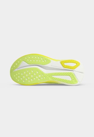 Chaussure de course 'Mach 7' HOKA en jaune
