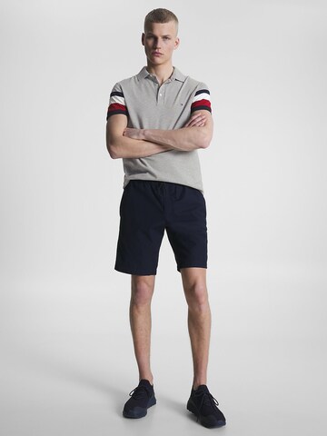 TOMMY HILFIGER Poloshirt in Grau