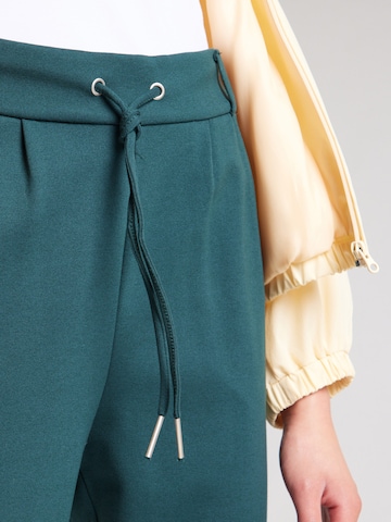 ZABAIONE - Tapered Pantalón plisado 'Le44andra' en verde