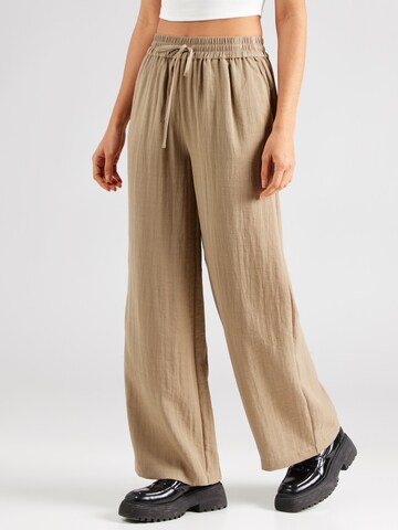 SELECTED FEMME Wide leg Trousers 'SLFVIVA' in Green: front