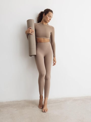 MyLibi Skinny Leggings in Brown