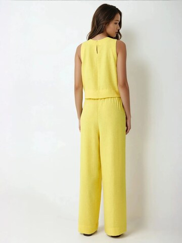 Pantalons de tailleur Hiccup en jaune