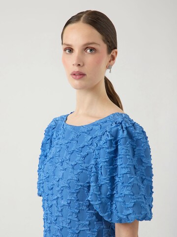 YAS - Vestido en azul