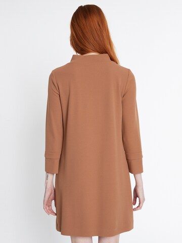 Ana Alcazar Kleid 'Sidara' in Braun
