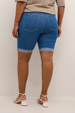 KAFFE CURVE Regular Jeans 'Vicka' in Blue