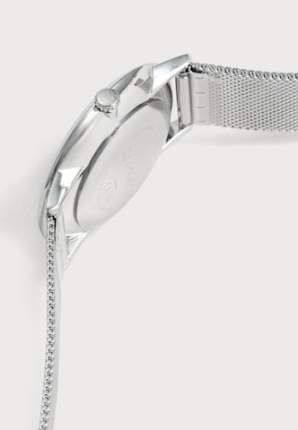 Calvin Klein Analogna ura 'EXCEPTIONAL' | srebrna barva: ob strani