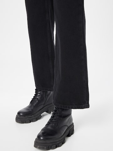 Monki - Perna larga Calças de ganga em preto