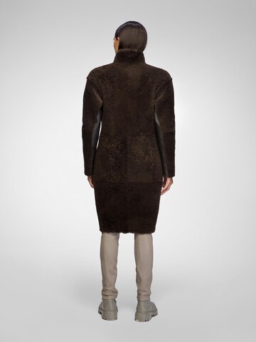 V S P Wintermantel 'Julia'‌‌‌‌‌‌‌ in Braun