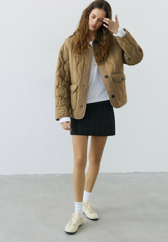 Veste mi-saison Pull&Bear en vert : devant