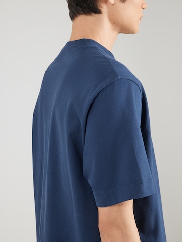 Tricou de la Abercrombie & Fitch pe albastru