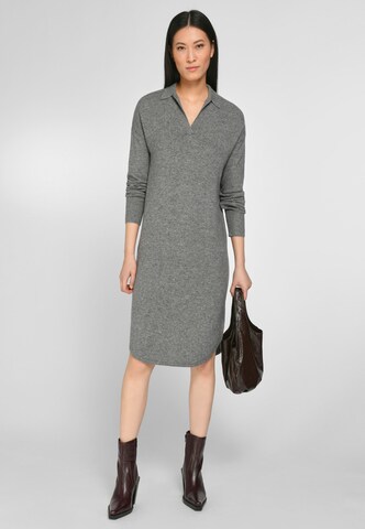 Robe include en gris : devant