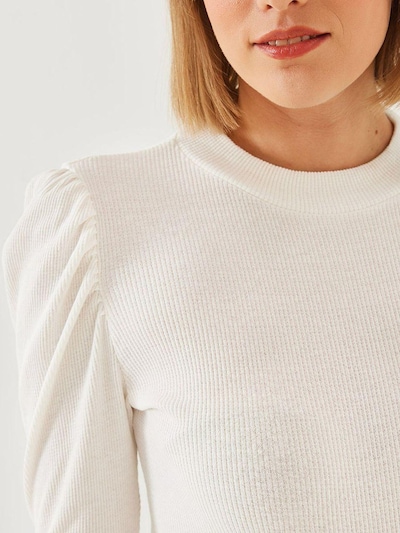 Bianco Lucci T-shirt en L en blanc cassé, Vue avec produit