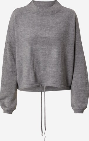 Pull-over 'AMALIA' ONLY en gris : devant