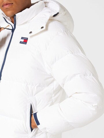 Tommy Jeans Winter Jacket 'Alaska' in White
