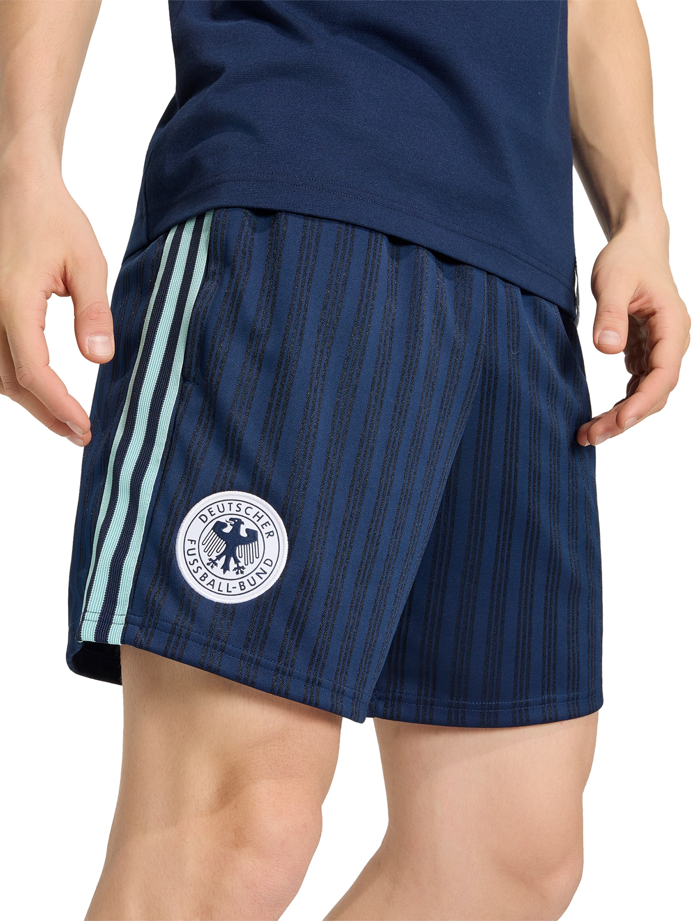 ADIDAS PERFORMANCE Loosefit Sportshorts 'DFB' in Blau