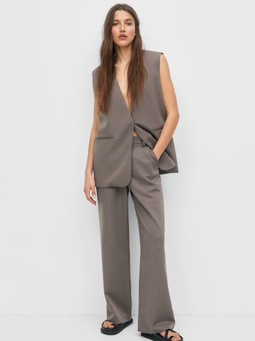 Pull&Bear Wide leg Pleat-front trousers in Grey: front