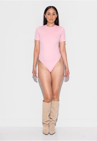 Lykkeland Atelier Body 'Fearless' in Roze