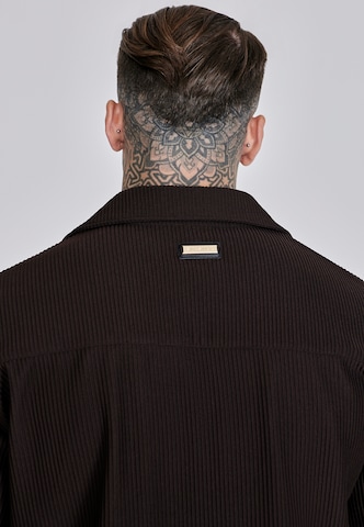 Fit confort Chemise SikSilk en marron