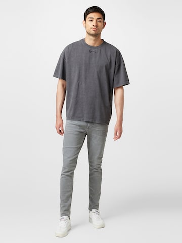 Karl Kani - Camiseta en gris