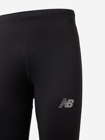 Skinny Pantaloni sportivi di new balance in nero