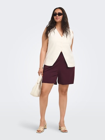 regular Pantaloni con pieghe di ONLY Carmakoma in rosso