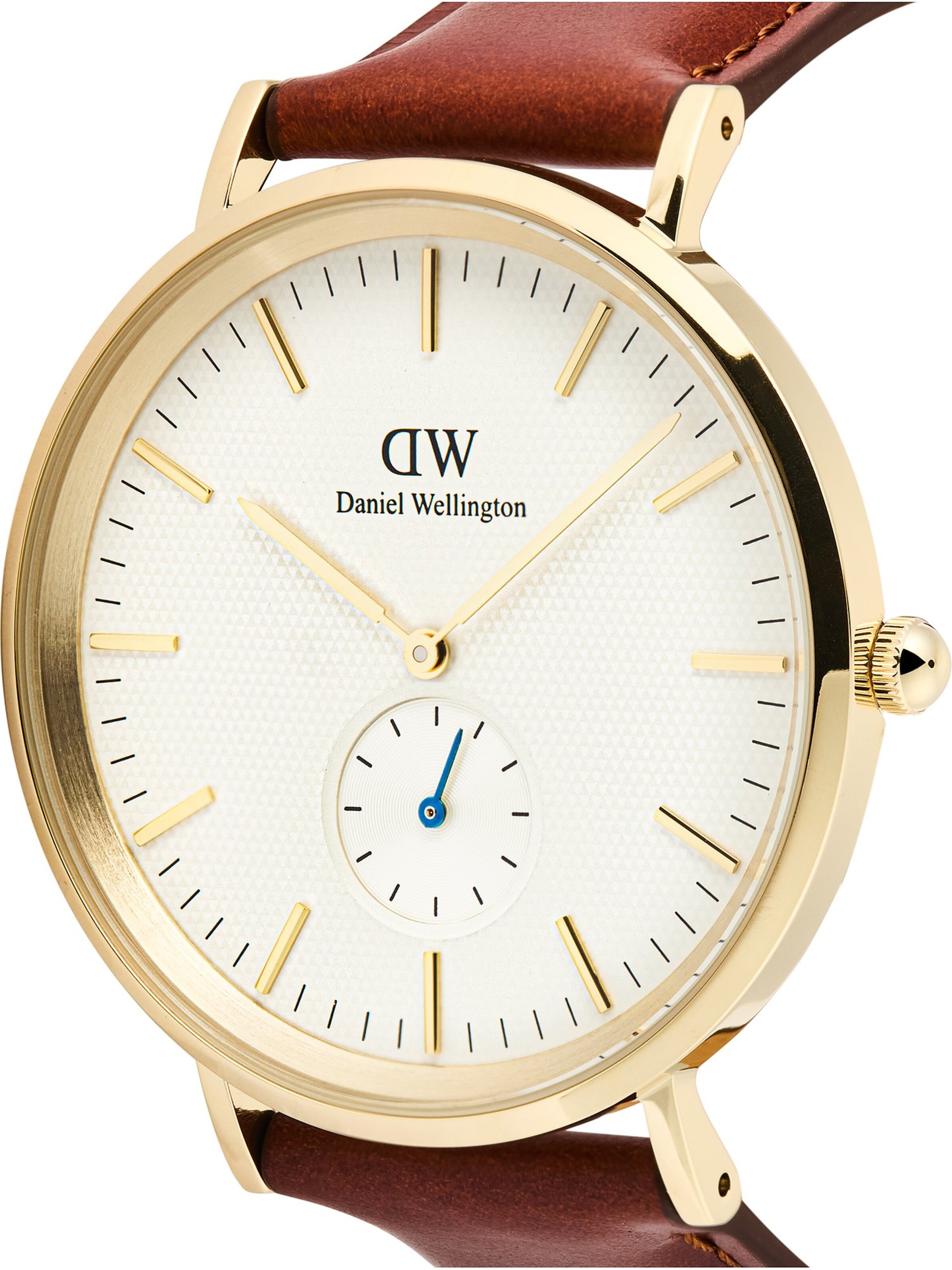 Daniel Wellington Analog watch in Red